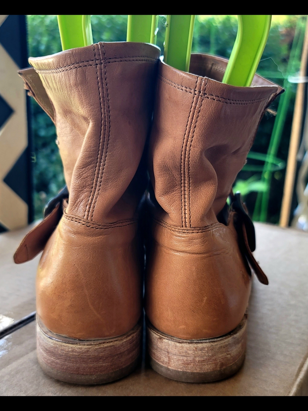 NWOT. Frye Women's Veronica Flex Tan Leather Booties. Size 8 - Picture 11 of 12